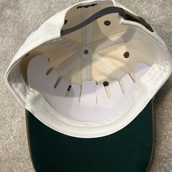 BRANDY MELVILLE NEWPORT BEACH HAT - Picture 4 of 5